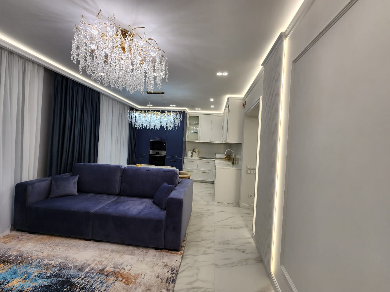 Offener Wohn- und Küchenbereich